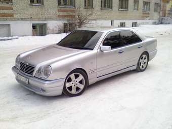 1999 Mercedes-Benz E-Class Pictures