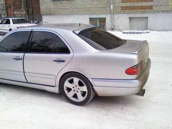 1999 Mercedes-Benz E-Class Photos