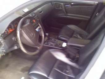 1999 Mercedes-Benz E-Class Images
