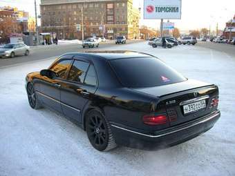 1999 Mercedes-Benz E-Class Images
