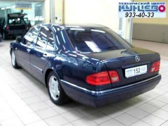 1999 Mercedes-Benz E-Class Photos