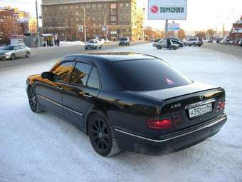 1999 Mercedes-Benz E-Class Photos