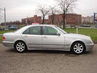 1999 Mercedes-Benz E-Class Pictures