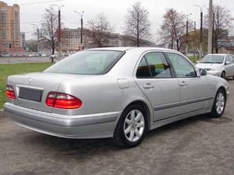 1999 Mercedes-Benz E-Class Pictures