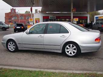 1999 Mercedes-Benz E-Class Photos