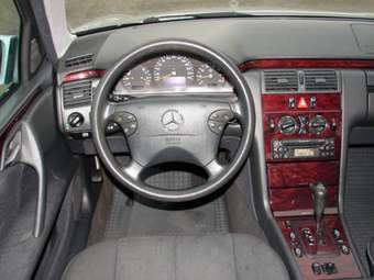 1999 Mercedes-Benz E-Class Pictures