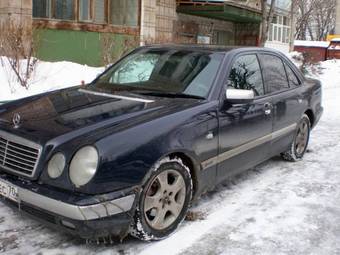 1999 Mercedes-Benz E-Class