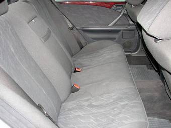 1999 Mercedes-Benz E-Class Pictures