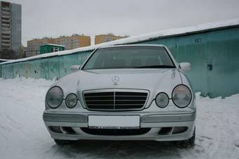 1999 Mercedes-Benz E-Class Pictures