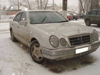 1999 Mercedes-Benz E-Class Pictures