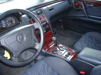 1999 Mercedes-Benz E-Class Pictures