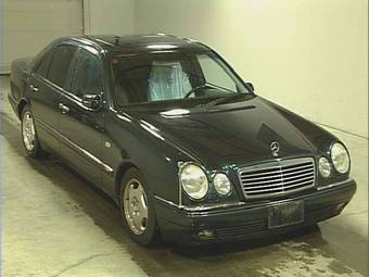 1999 Mercedes-Benz E-Class Photos
