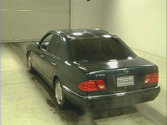 1999 Mercedes-Benz E-Class Pictures