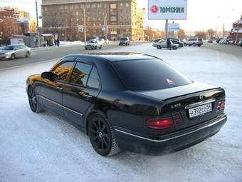 1999 Mercedes-Benz E-Class Photos