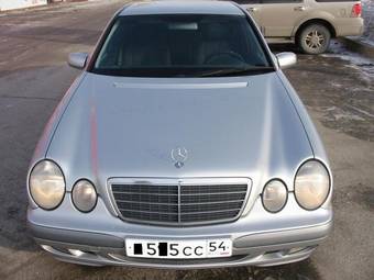 1999 Mercedes-Benz E-Class Pictures