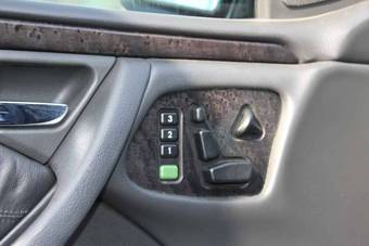 1999 Mercedes-Benz E-Class Pictures
