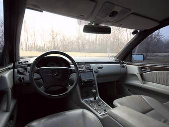 1999 Mercedes-Benz E-Class Pictures
