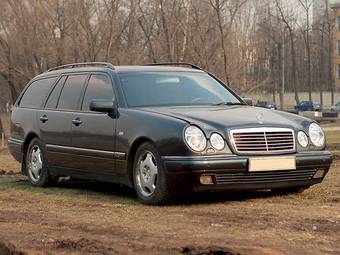 1999 Mercedes-Benz E-Class Pictures