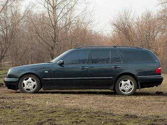 1999 Mercedes-Benz E-Class Images
