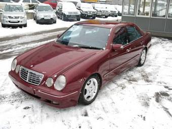 1999 Mercedes-Benz E-Class Photos