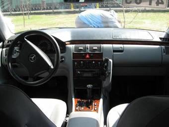 1999 Mercedes-Benz E-Class Images