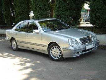 1999 Mercedes-Benz E-Class Pictures