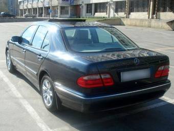 1999 Mercedes-Benz E-Class Pictures