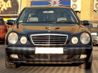 1999 Mercedes-Benz E-Class Pictures