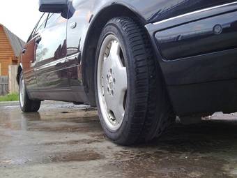 1999 Mercedes-Benz E-Class Pictures