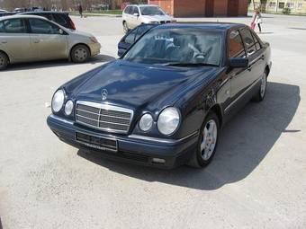 1999 Mercedes-Benz E-Class Pictures