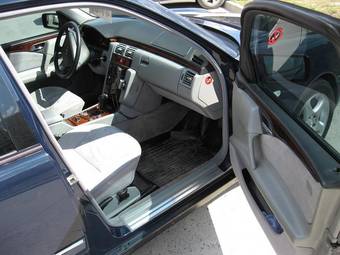 1999 Mercedes-Benz E-Class Photos