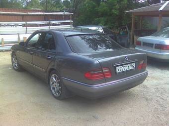1999 Mercedes-Benz E-Class Pictures
