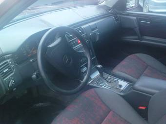 1999 Mercedes-Benz E-Class Images