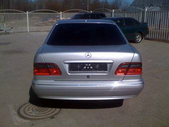 1999 Mercedes-Benz E-Class Pictures
