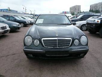 1999 Mercedes-Benz E-Class Photos