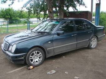 1999 Mercedes-Benz E-Class