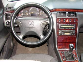 1999 Mercedes-Benz E-Class Pics