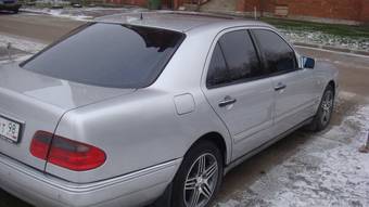 1999 Mercedes-Benz E-Class Photos