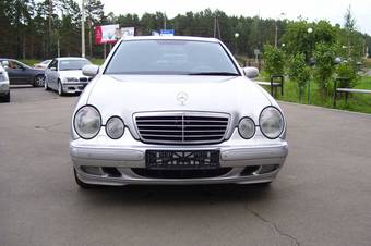 1999 Mercedes-Benz E-Class Photos