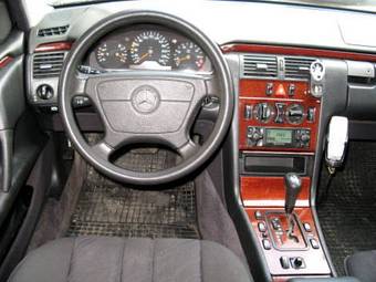 1999 Mercedes-Benz E-Class Pics