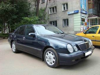 1999 Mercedes-Benz E-Class Pictures