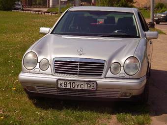 1999 Mercedes-Benz E-Class Photos