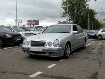 1999 Mercedes-Benz E-Class Pictures