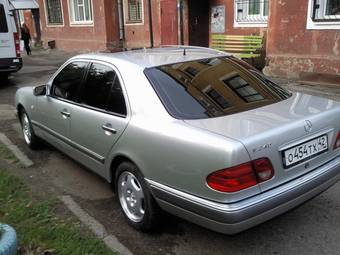 1999 Mercedes-Benz E-Class Photos