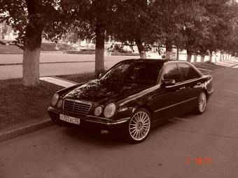 1999 Mercedes-Benz E-Class