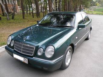 1999 Mercedes-Benz E-Class Pictures