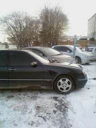 2000 Mercedes-Benz E-Class Pictures