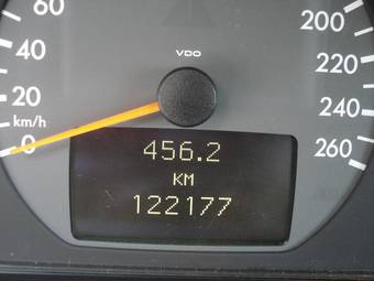 2000 Mercedes-Benz E-Class Photos