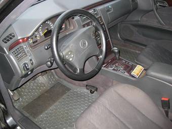 2000 Mercedes-Benz E-Class Pictures