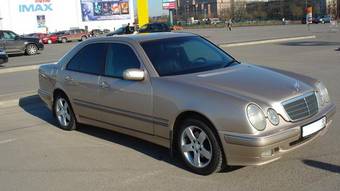 2000 Mercedes-Benz E-Class Pictures